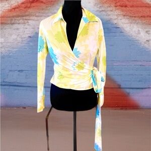 Junior size Express wrap top.